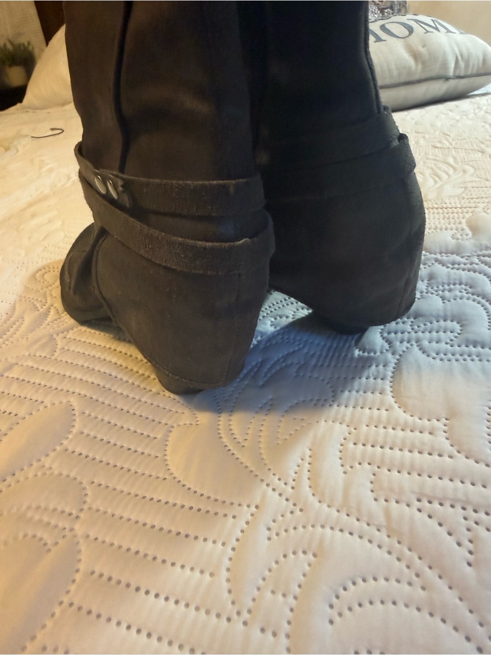 Fergie Latitude Distressed Leather Knee High Boots Brown Size 8M - Picture 11 of 13